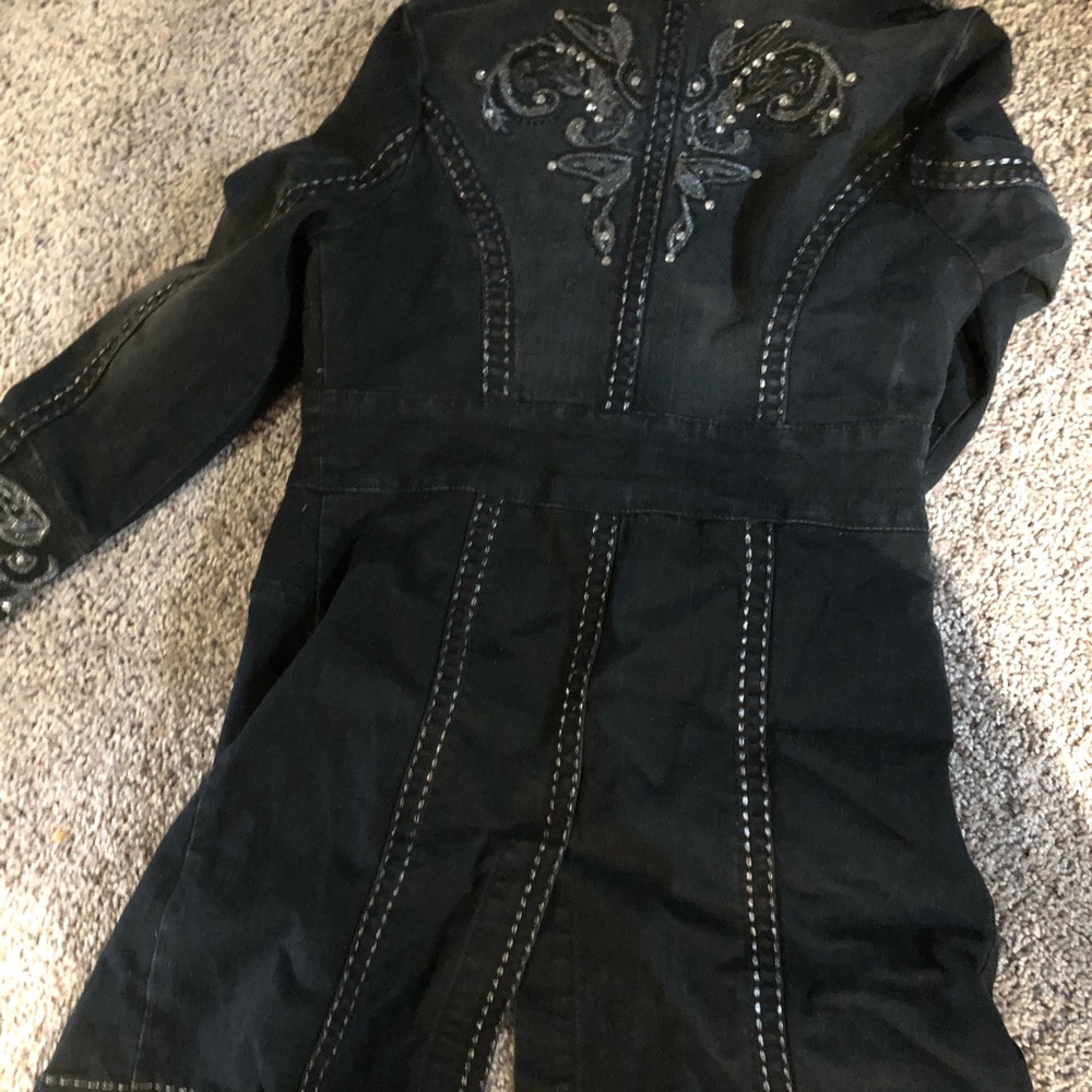 Mid length dark Jen material jacket, medium weight